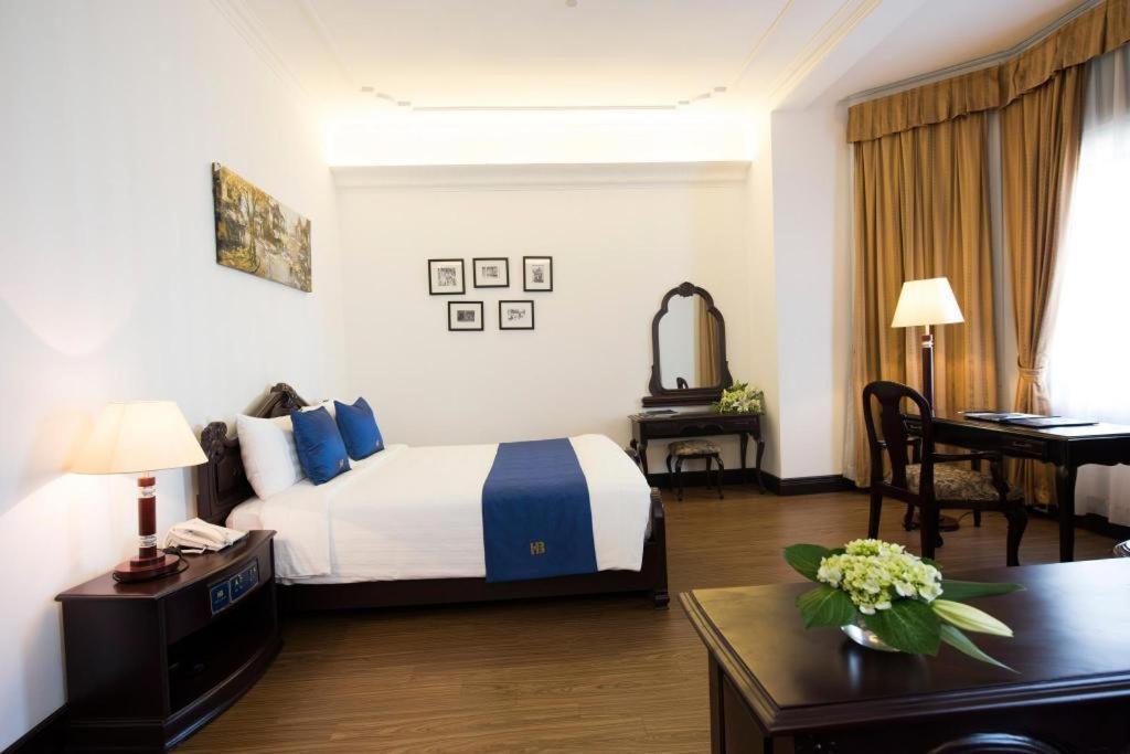 Hoa Binh Hotel Hanoj Exteriér fotografie