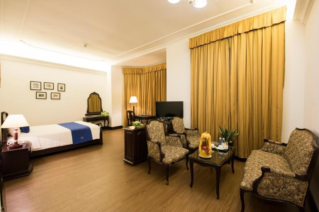 Hoa Binh Hotel Hanoj Exteriér fotografie
