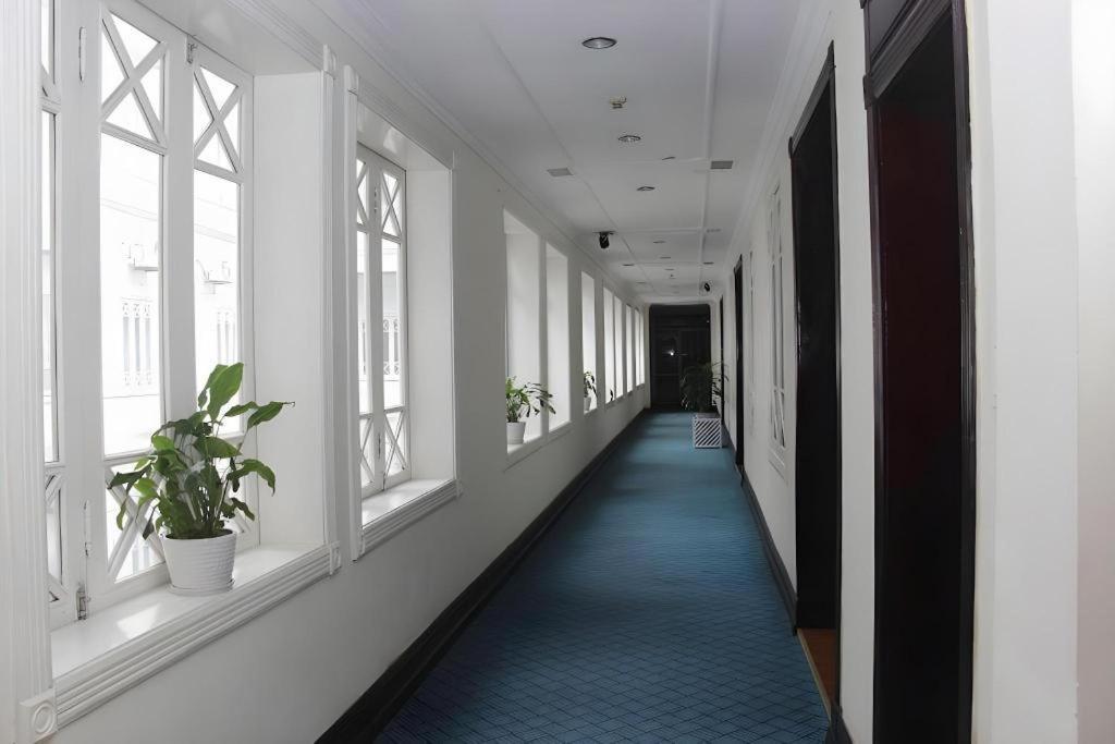 Hoa Binh Hotel Hanoj Exteriér fotografie