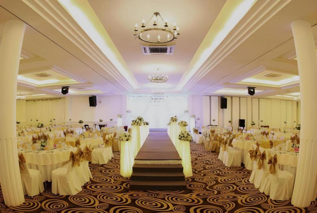 Hoa Binh Hotel Hanoj Exteriér fotografie